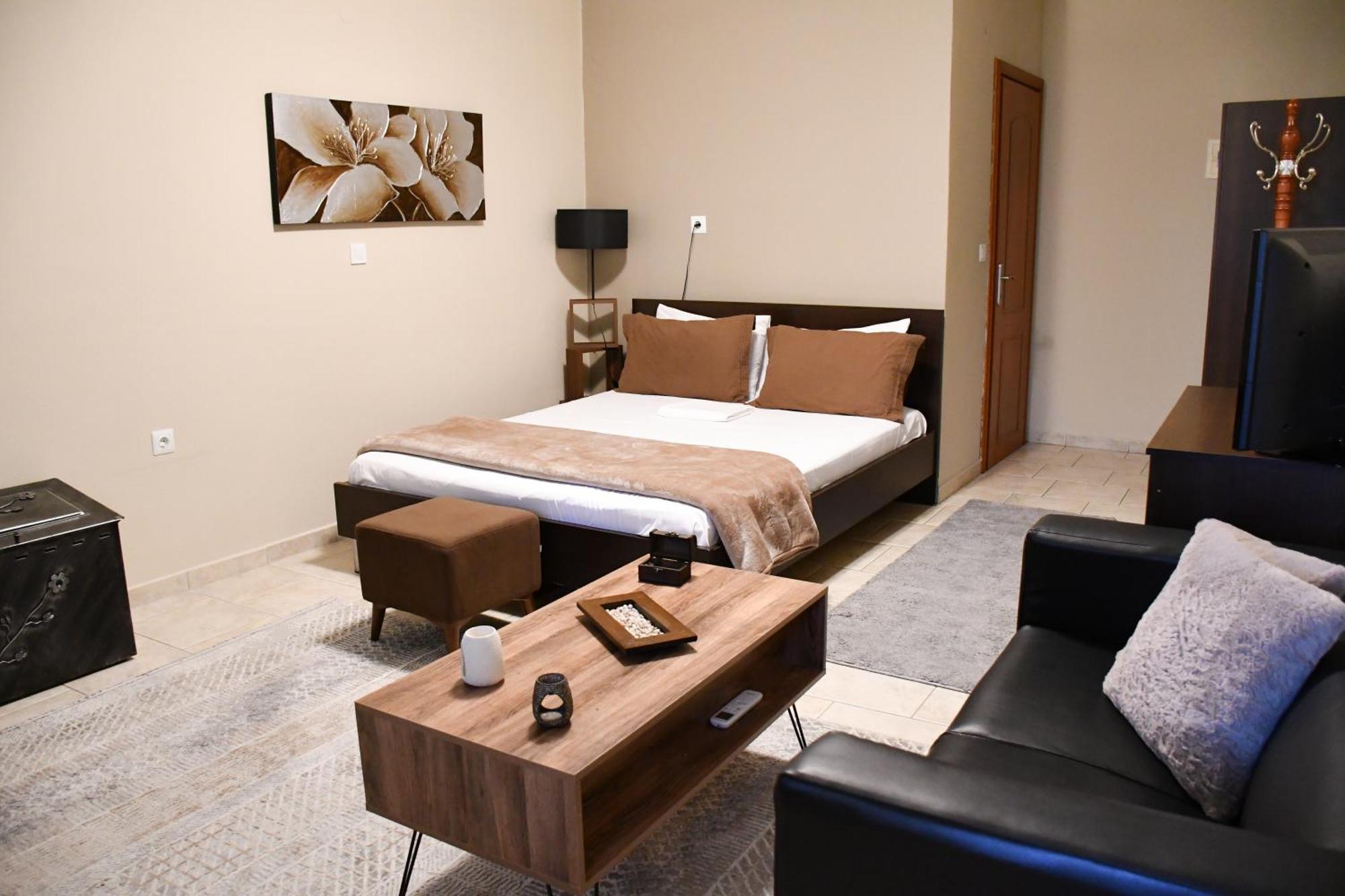 Toula Rooms Ángistron Extérieur photo